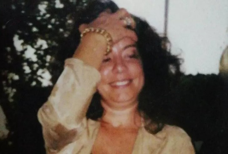 Donna uccisa in casa con 15 coltellate, svolta nelle indagini: c'è un'indagata