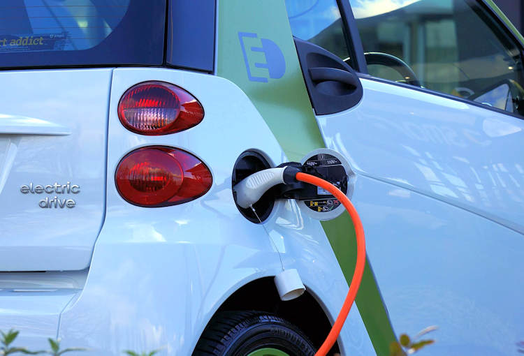 Quanto costa ricaricare una auto elettrica